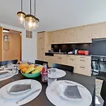 Appartamento Casa Pasternaria Sleeps 8 Hiking And Mtb Close To Laax Sagogn