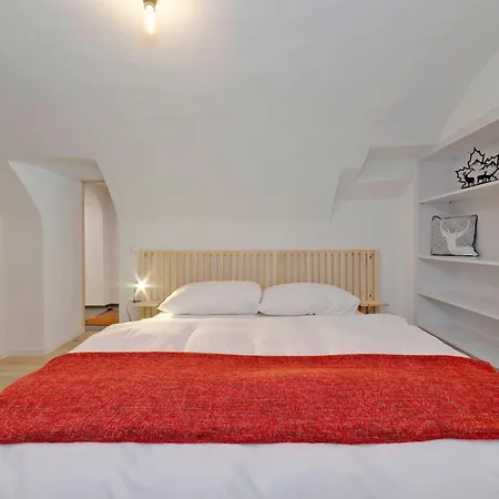 Appartamento Casa Pasternaria Sleeps 8 Hiking And Mtb Close To Laax Sagogn