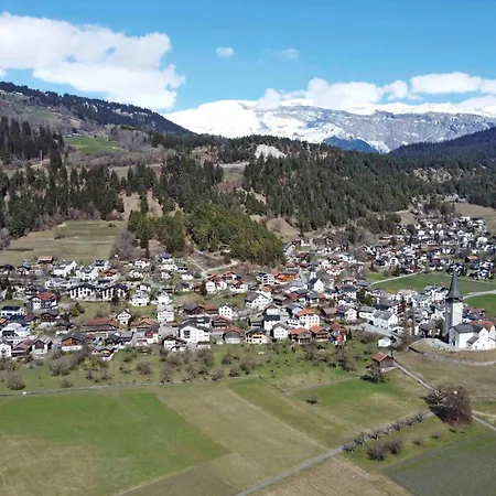 Casa Pasternaria Sleeps 8 Hiking And Mtb Close To Laax Appartamento Sagogn