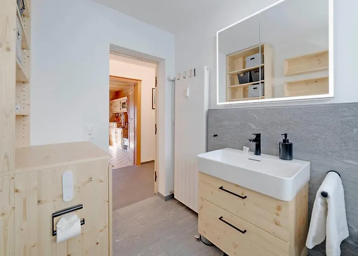 Apartamento Casa Pasternaria Sleeps 8 Hiking And Mtb Close To Laax Sagogn