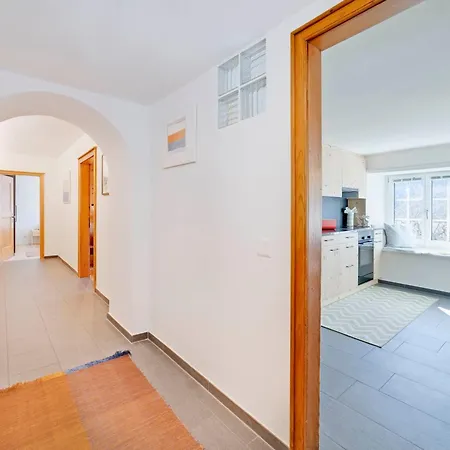 Casa Pasternaria Sleeps 8 Hiking And Mtb Close To Laax Apartamento *